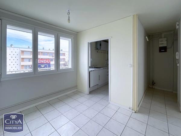 Appartement à vendre 4 pièces 66m² Saint-Quentin (02100)
