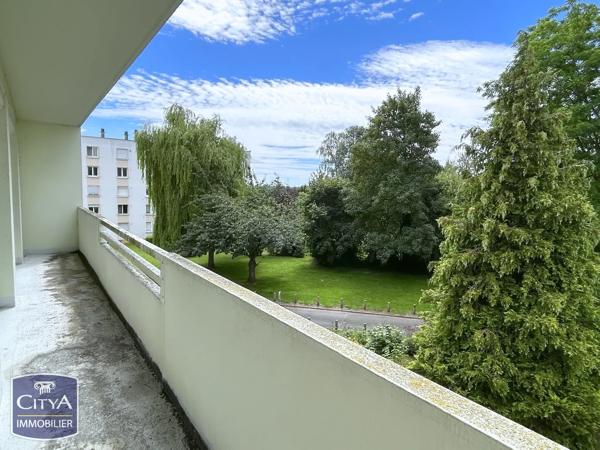 Appartement à vendre 4 pièces 66m² Saint-Quentin (02100)