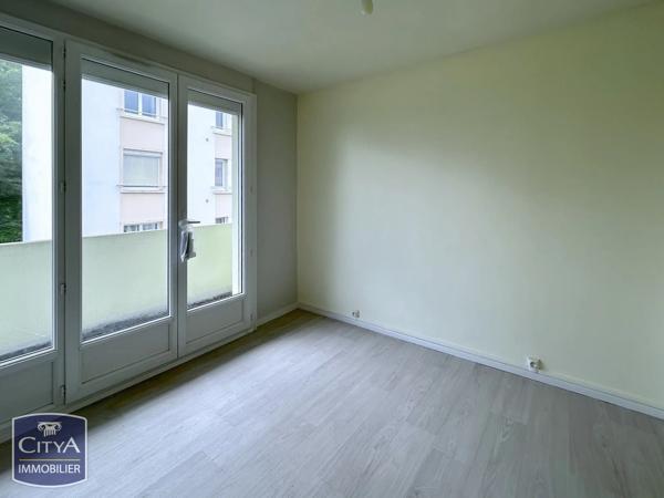 Appartement à vendre 4 pièces 66m² Saint-Quentin (02100)