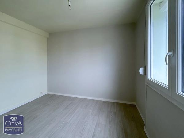 Appartement à vendre 4 pièces 66m² Saint-Quentin (02100)