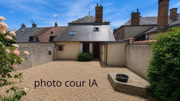 Vente                                                      Maison de village
                        
                     4 pièces                      97 m2                     à Aubigny-sur-Nère