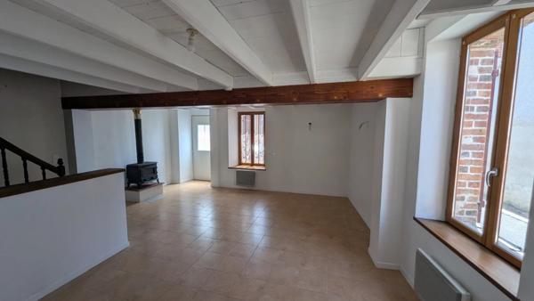 Vente                                                      Maison de village
                        
                     4 pièces                      97 m2                     à Aubigny-sur-Nère