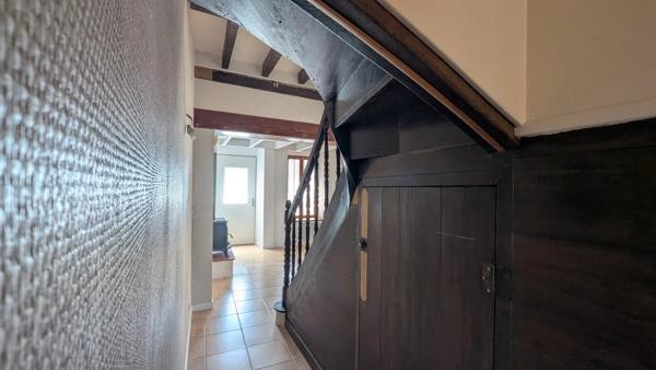 Vente                                                      Maison de village
                        
                     4 pièces                      97 m2                     à Aubigny-sur-Nère