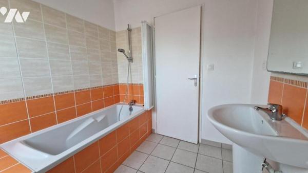 Saint-Malo - Maison (2010) individuelle (111.50m²) - Cinq chambres dont une en RDC avec salle d'eau