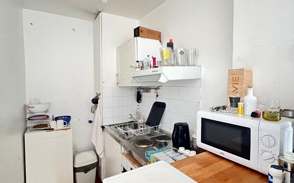 Appartement à vendre    1 pièce • 28,22 m2 Paris 19