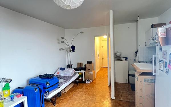 Appartement à vendre    1 pièce • 28,22 m2 Paris 19