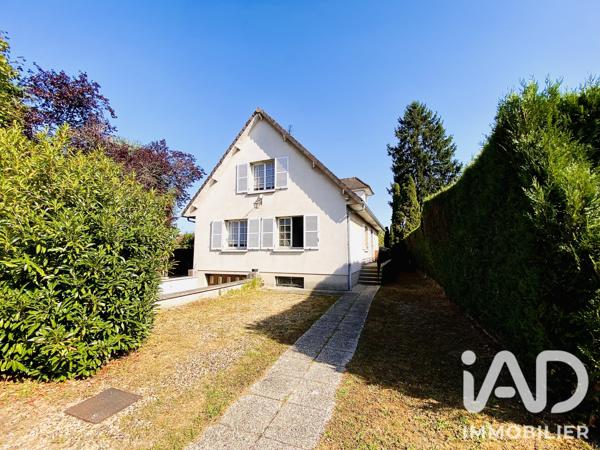 Maison à vendre 7 pièces 140 m² Estrées-Saint-Denis