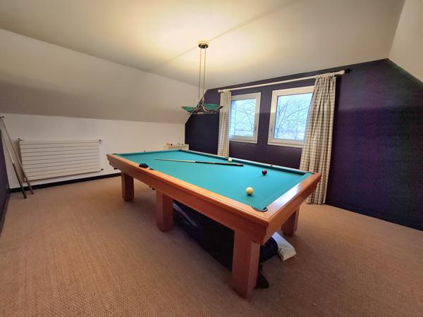 À vendre - Maison individuelle, 9 pièces située à Mamers (72600)