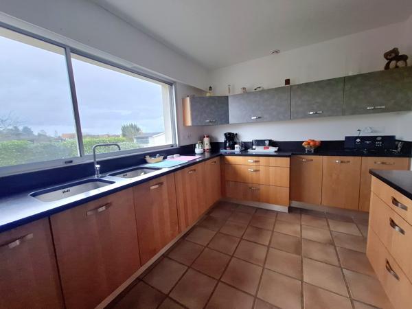 À vendre - Maison individuelle, 9 pièces située à Mamers (72600)