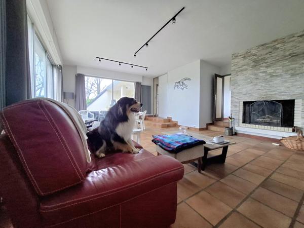 À vendre - Maison individuelle, 9 pièces située à Mamers (72600)