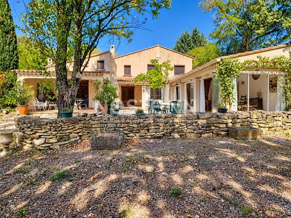 Maison Carpentras 8 pièces 245 m2