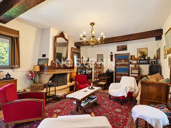 Maison Carpentras 8 pièces 245 m2