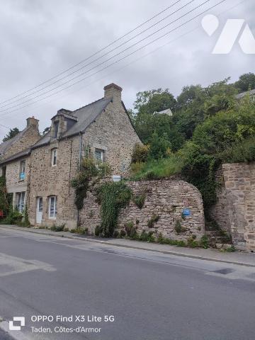 Bâtisse en pierre au charme singulier – Fort potentiel à réinventer