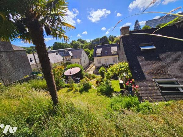 Bâtisse en pierre au charme singulier – Fort potentiel à réinventer