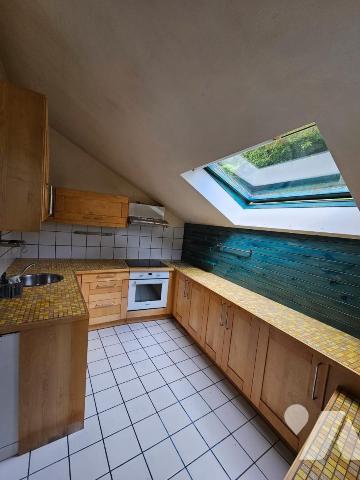 Bâtisse en pierre au charme singulier – Fort potentiel à réinventer