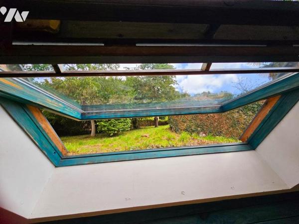 Bâtisse en pierre au charme singulier – Fort potentiel à réinventer