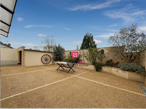 Maison Saint Clement 7 pièce(s) 190 m2