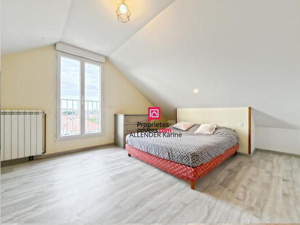 Maison Saint Clement 7 pièce(s) 190 m2