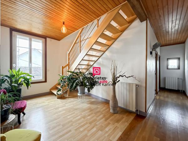 Maison Saint Clement 7 pièce(s) 190 m2