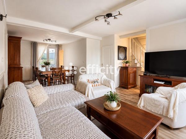 Maison
         5 pièces
        - 131 m² Exclusivité 349 000 € *