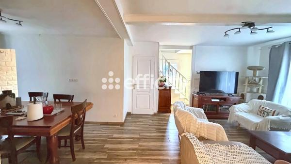 Maison
         5 pièces
        - 131 m² Exclusivité 349 000 € *