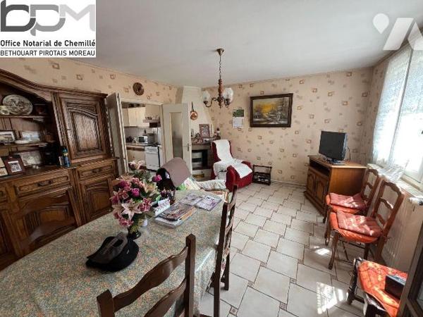 À vendre Maison de village pleine de charme à Valanjou (Chemillé-en-Anjou) 100 m² habitables et...