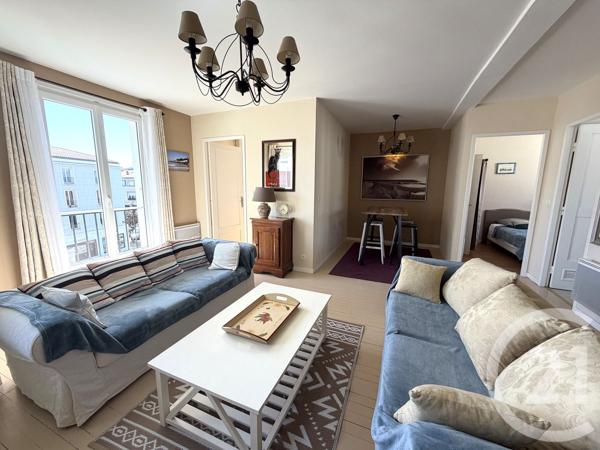 Appartement F3 à vendre  3 pièces - 62,95 m 2   ROYAN  - 17