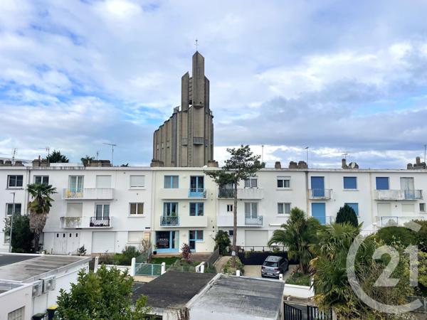 Appartement F3 à vendre  3 pièces - 62,95 m 2   ROYAN  - 17