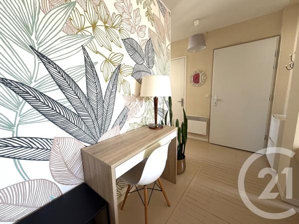 Appartement F3 à vendre  3 pièces - 62,95 m 2   ROYAN  - 17