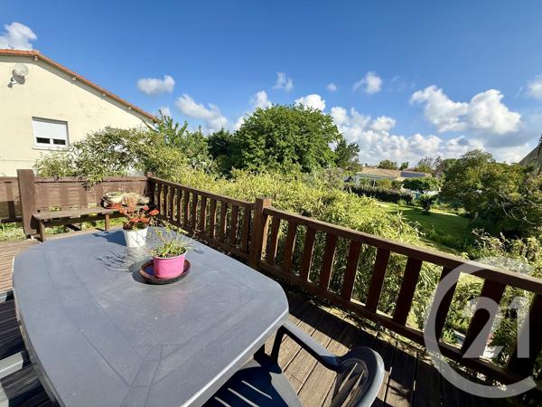 Maison à vendre  7 pièces - 172 m 2   SAUJON  - 17