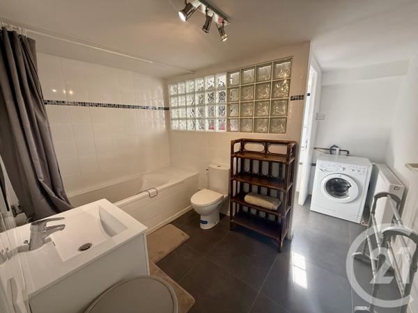 Maison à vendre  7 pièces - 172 m 2   SAUJON  - 17