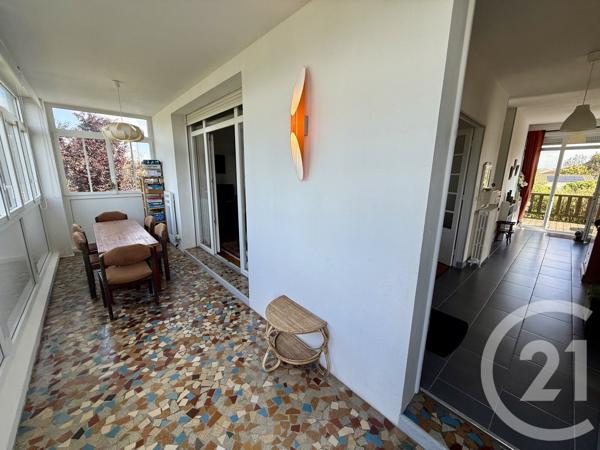 Maison à vendre  7 pièces - 172 m 2   SAUJON  - 17