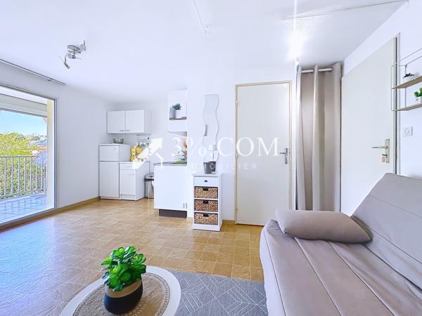 Studio
                                                                                                                                                                                                                                                                                                                        1 pièce(s)                                                                                                                                                                                                                                                                                                                              28.22  m²