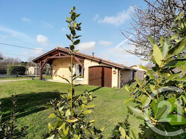 Maison à vendre  4 pièces - 100,64 m 2   ST VIVIEN DE MEDOC  - 33