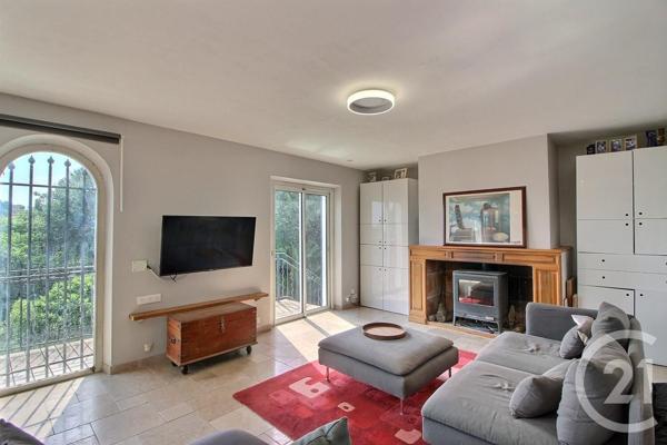 Maison à vendre  4 pièces - 135 m2 CHATEAUNEUF GRASSE - 06