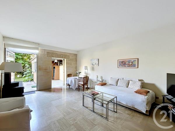 Maison à vendre  3 pièces - 117 m 2   BORDEAUX  - 33