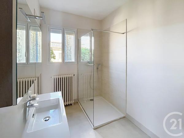 Maison à vendre  3 pièces - 117 m 2   BORDEAUX  - 33