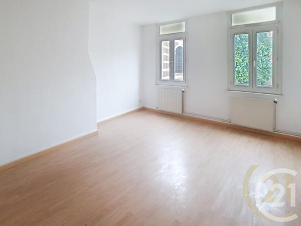 Immeuble à vendre  200 m2 BOLBEC - 76