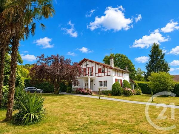 Maison à vendre  7 pièces - 231,01 m 2   ORTHEZ  - 64