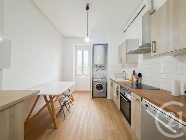 Appartement Chambre à vendre  6 pièces - 147,07 m 2   DAX  - 40
