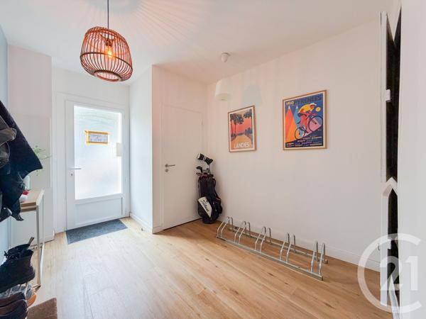 Appartement Chambre à vendre  6 pièces - 147,07 m 2   DAX  - 40