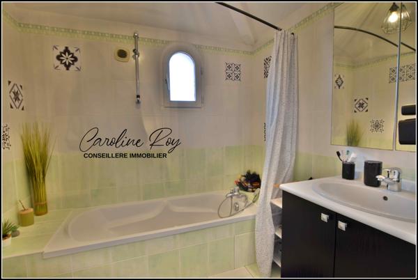 Gétigné (44190) GETIGNE rare sur le secteur aux portes de CLISSON Contemporaine 7 ch., garage et jardin de 1798 m².