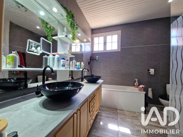 Maison à vendre 5 pièces 173 m² Vic-en-Bigorre