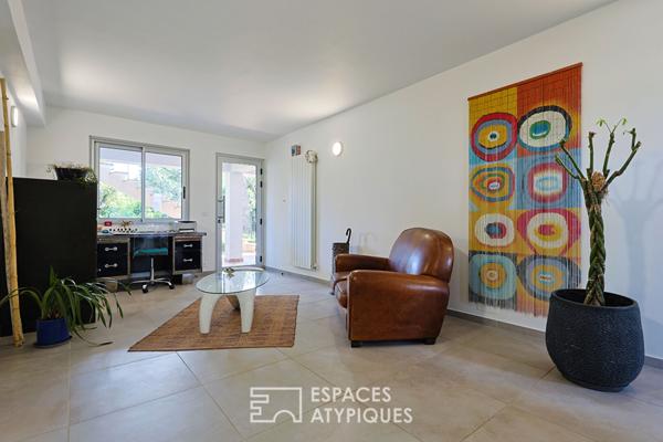 Villa californienne rénovée, havre d’élégance à deux pas des plages