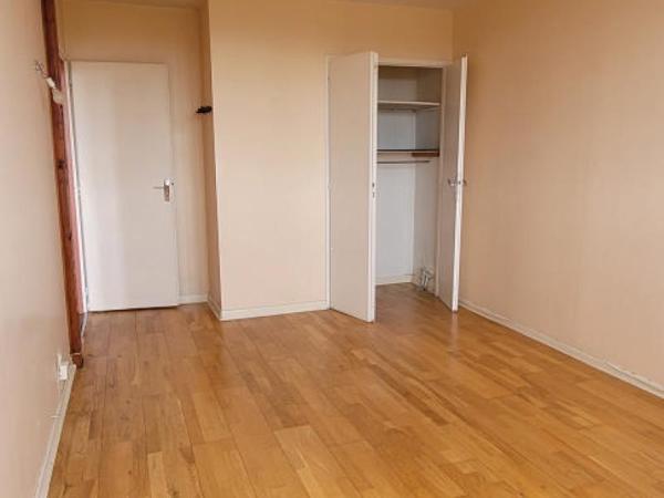 Location non meublée - T3 - Oloron-sainte-marie - Réf.:205458 Grand T3bis de 100m2 avec cachet de l'ancien - Quartier Ste Croix