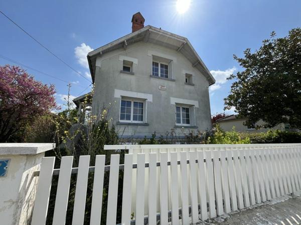 Maison à louer |  Chef-Boutonne |  3 pièces | 80 m²