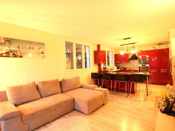 BEL APPARTEMENT F4 BIEN ENTRETENU, 5 mn à PIED DU TRAMWAY 12