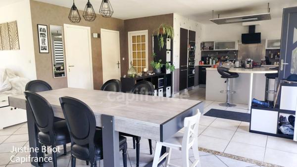 Pavillon familial avec accès direct au lac – Cours-les-Barres