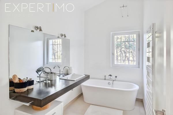 Fuveau (13710) VILLA FUVEAU 5 CHAMBRES CALME ABSOLU