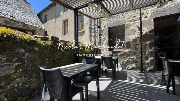Restaurant-chambres d'hôtes LAGUIOLE- Nord Aveyron